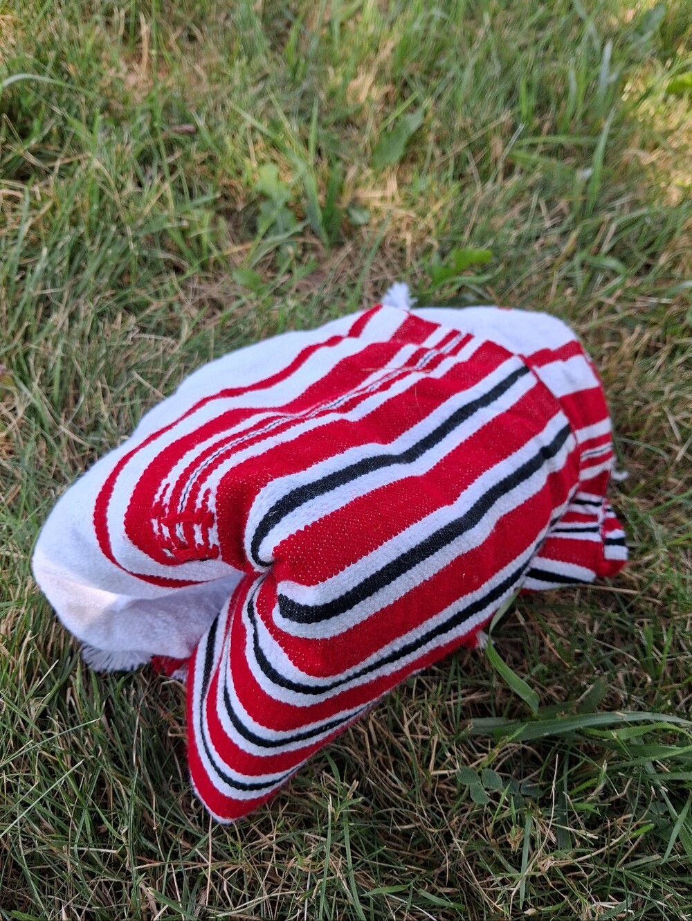New Cotton Blanket Striped Beach Towel with Tassels - Red And White,  32 X 50